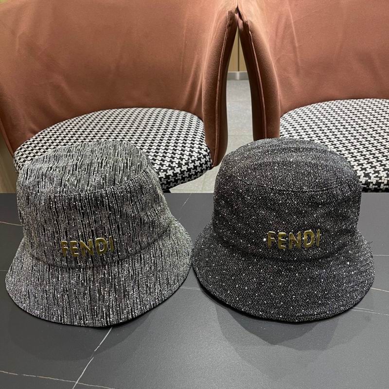 Fendi hat 060103